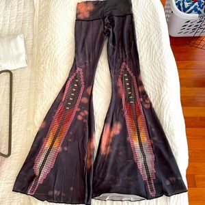 Teeki yoga pants - Bell Bottoms!